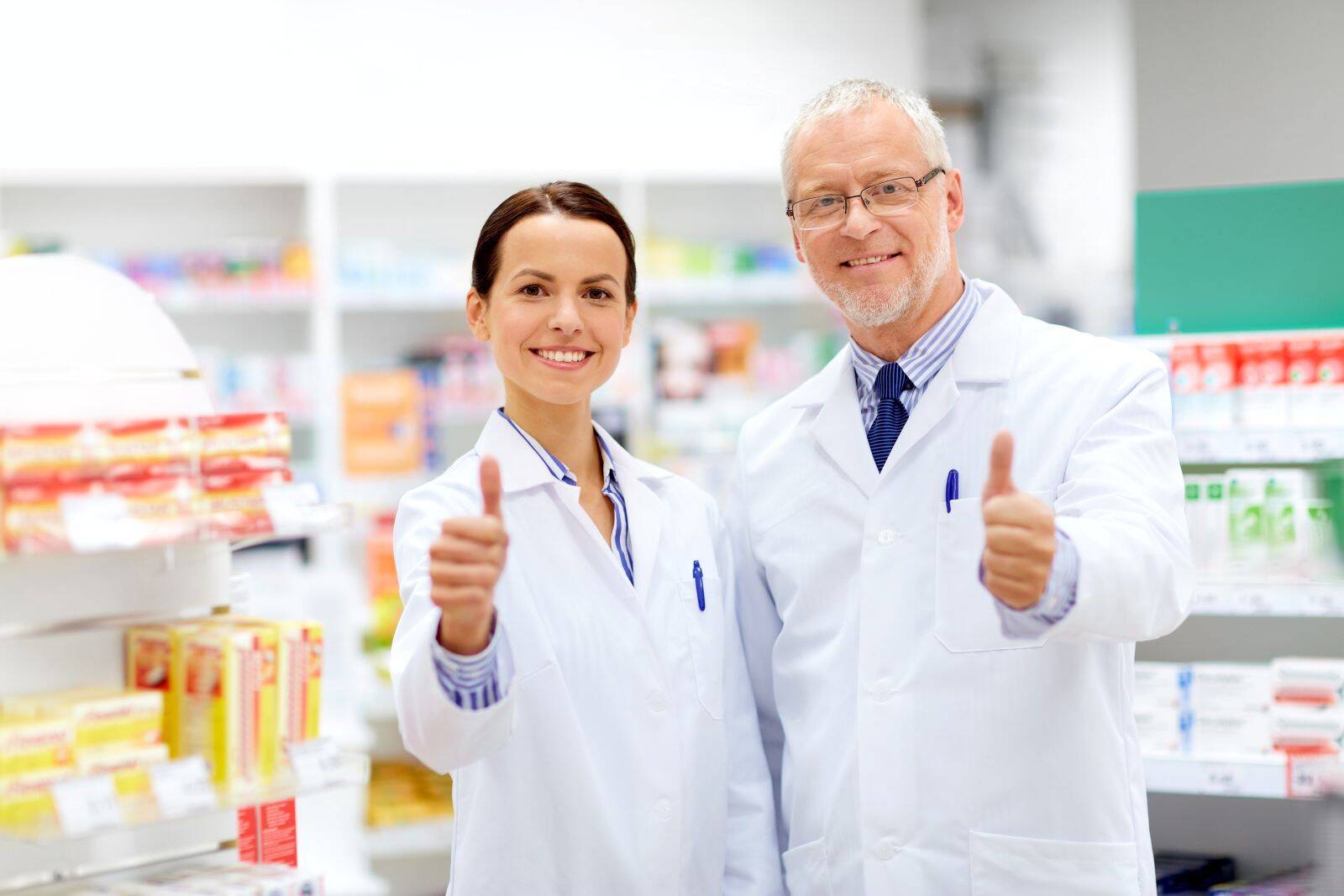 pharmacists thumbs up1